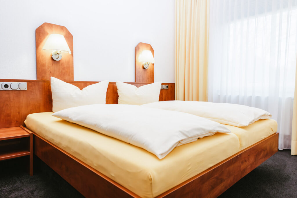 Doppelzimmer für Geschäftsreise oder Wochenendtrip im Hotel am Boltentor in Emden